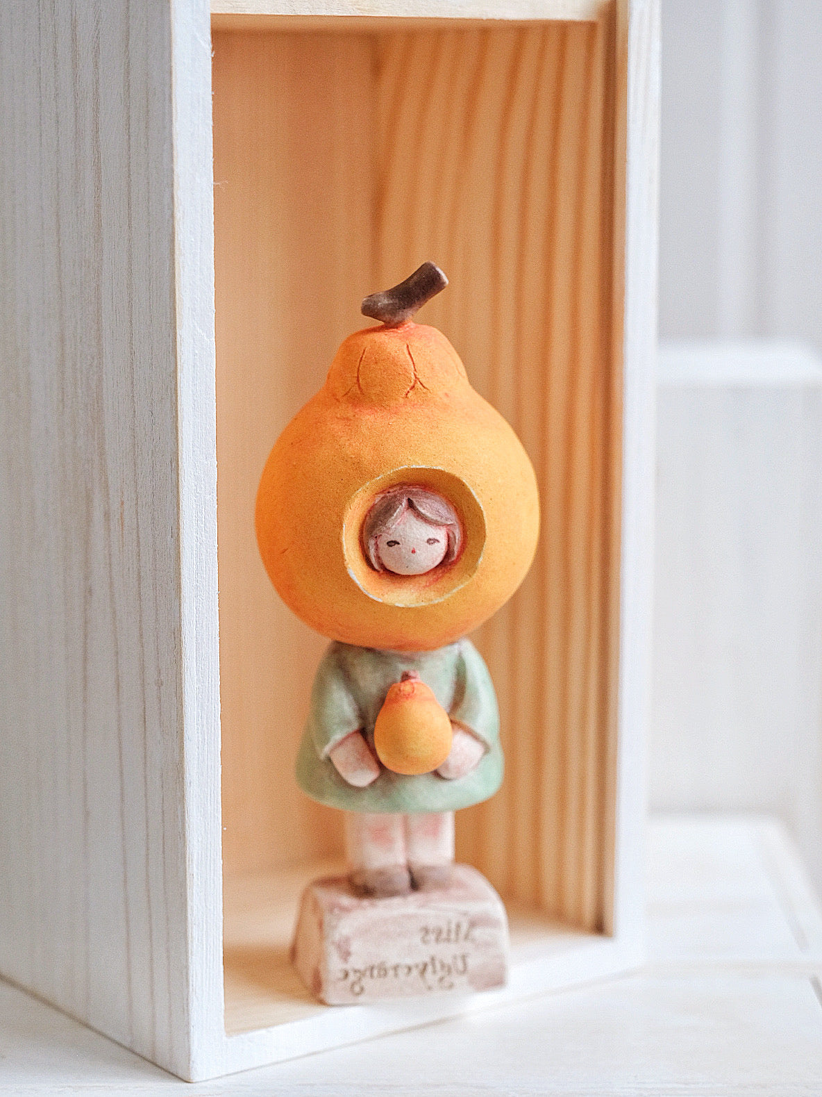 Ms. Tangerine